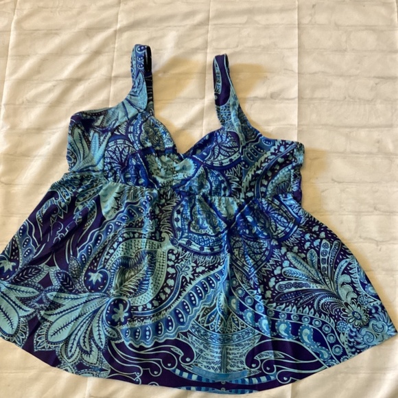 TANKiNI SWIM TOP ( Size: 4XL) ( Color: Multi - Blue Foral) - Picture 2 of 7